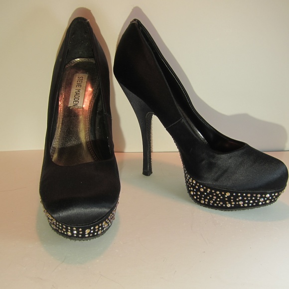Steve Madden Shoes - Steve Madden Black Heels Size 7.5